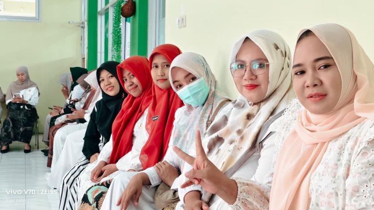 NGAJI BERSAMA KELUARGA BESAR PKM WARU