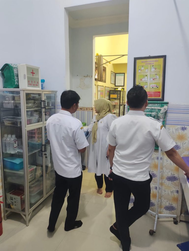 TIM SUPERVISI FASILITATIF DI POLINDES DAN PONKESDES